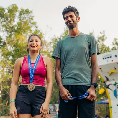 The winners of the Women's Psico Battle sharing a happy moment after the competition. Their smiles reflect the supportive and friendly spirit of the event.