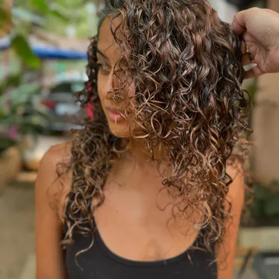 Let your ringlets do the talking. A non-bleach color to enhance these beautiful natural curls. (No filter)