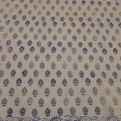 I was so happy to receive this review from a client who learned to print from home using one of my kits. This is the beautiful fabric she created, featuring a classic buti print with a decorative border.