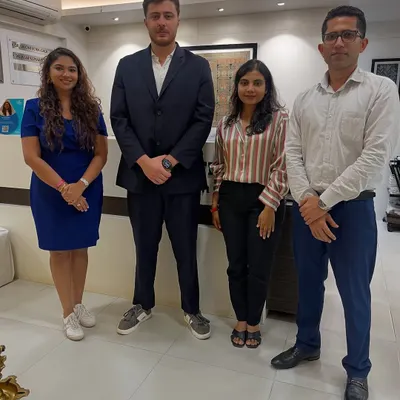 I believe in being a lifelong student. Here I am with my colleagues after a training session on advanced Aptos thread lift techniques with the renowned international plastic surgeon, Dr. Nodo Mdivani.