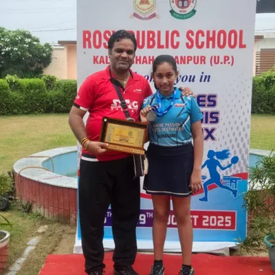 A proud moment at the CBSE Tournament. Our player Sragvi Mainde won a Silver Medal in the individual category and qualified for the CBSE Nationals.