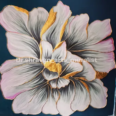 I created this hybrid mural to show how realistic painting techniques can be blended with 3D texture. In the workshop, we'll focus on achieving this level of professional finish.