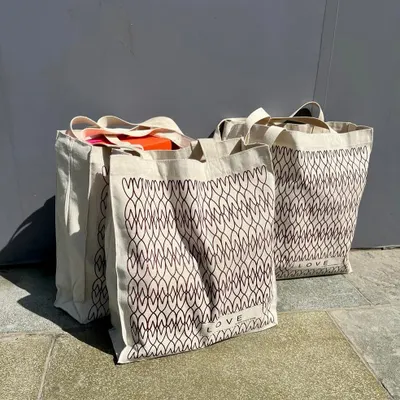 When there’s love inside and outside. My new screen-printed cotton tote bags are here, perfect for carrying your treasures.