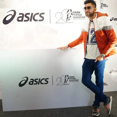 Ready to host the official launch of the Tata Mumbai Marathon merchandise by ASICS. For brand events, it's crucial to embody the brand's energy and professionalism.
