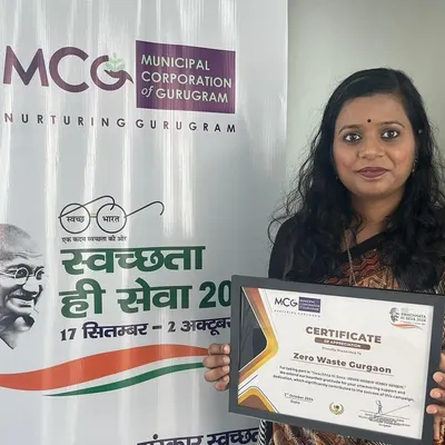 A proud moment for our community. Our founder, Juhi, receiving a certificate of felicitation from the Municipal Corporation of Gurugram (MCG) for our contributions to the city's environmental well-being.