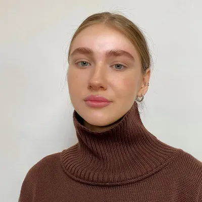 This is our approach to long-term brow styling, also known as brow lamination. We only recommend this service when it suits your brows and goals, always pairing it with professional care to keep your brows healthy.