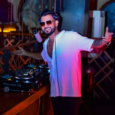 A stylish shot from the console. I believe in looking the part and bringing a confident vibe to every performance.