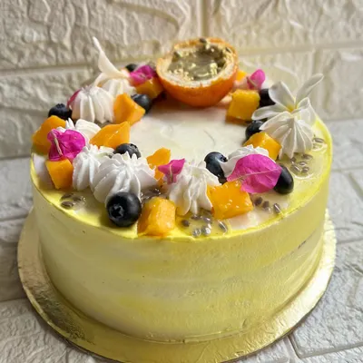 Introducing our new Mango Passion Cake! This tropical delight is bursting with the flavors of fresh mango and tangy passionfruit, perfect for a summer celebration.