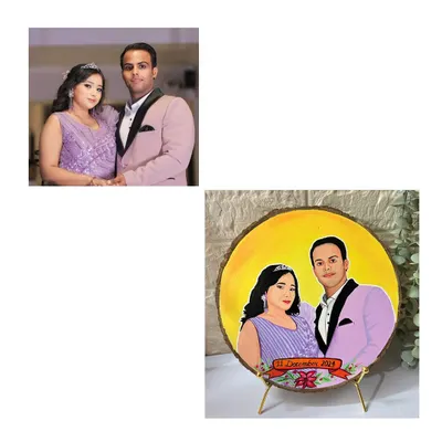 A side-by-side look at the original photo and the final hand-painted portrait on a wood slice. I focused on capturing their matching lavender outfits and the happy moment, set against a bright yellow background.