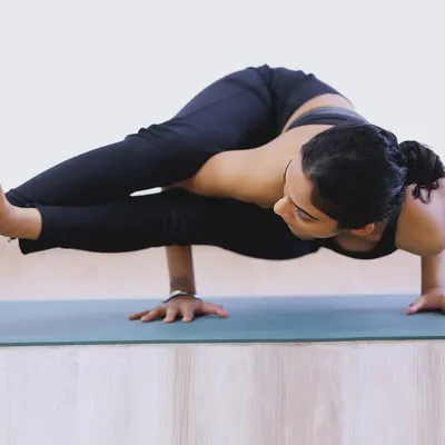 Exploring the challenge of Astavakrasana, or Eight-Angle Pose. This arm balance requires a blend of core strength, hip flexibility, and complete focus.