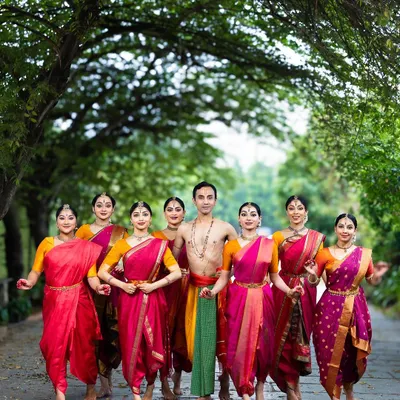 The Chithkala Ensemble in a moment of unified grace during our outdoor shoot for "Tyāgarāja Hṛt Sādana." This production is a journey into the heart of Saint Tyagaraja's timeless compositions.