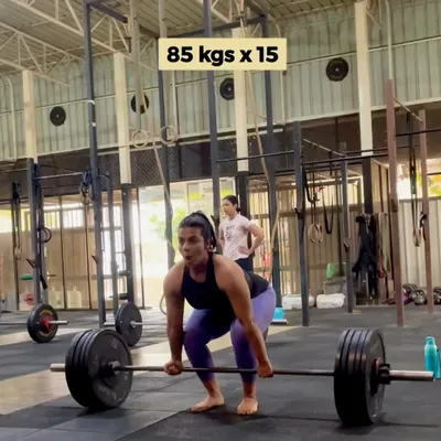 Hitting a 15 rep max at 85 kgs on the deadlift. This was a test of strength and endurance, proving that my nutrition and training were perfectly aligned. I use similar benchmarks to track progress with my clients.