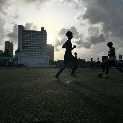 "Everyone in life has problems. Football just turns out to be the cheapest therapy." A silhouette of our players against the evening sky.