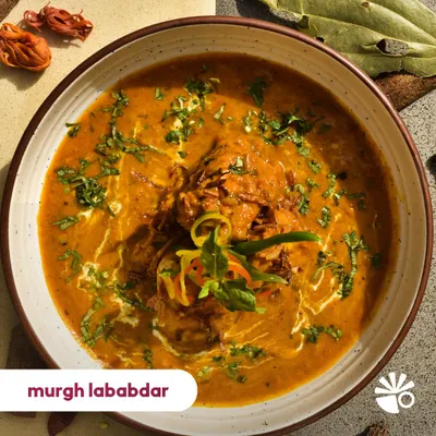 Our Murgh Lababdar is a true taste sensation, slow-cooked with a wonderful blend of spices to create a rich and flavourful chicken curry. It’s a dish that will have you asking for more.