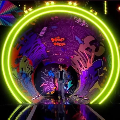 Here I am inside one of the two graffiti tunnels I painted for Amazon miniTV's "HIPHOP INDIA". The design wraps around the entire structure, creating a fully immersive experience for anyone walking through.