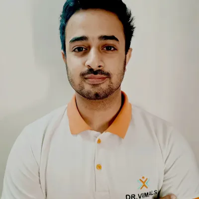 Introducing Dr. Godin S. Kuruvilla, Head of our Gulmohar Park branch. He specializes in sports medicine and uses advanced techniques like spinal mobilization, dry needling, and exercise prescription to treat musculoskeletal pain.