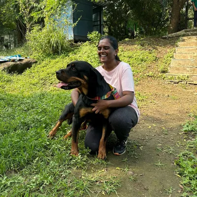 A happy moment during my dog trainer internship. This experience was foundational, teaching me so much about dog behavior and reinforcing my passion.