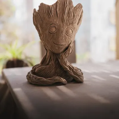 I have always wanted to hand-build Groot, and with some guidance, I finally did. Hand-building opens up endless possibilities for creativity, letting you sculpt any shape you can imagine.
