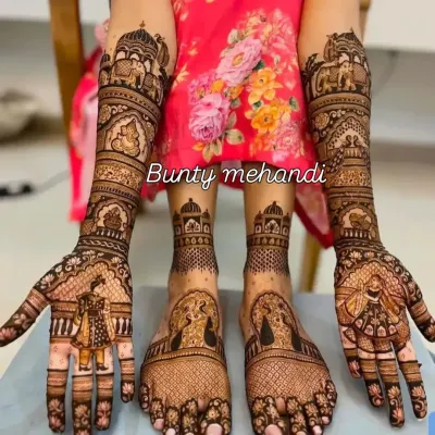 A perfect example of a full bridal set. The Dulha-Dulhan portraits on the hands are complemented by peacock and palace motifs on the feet.