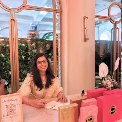 My live calligraphy station at the L'Oréal Paris Diwali party. I set up my desk to be an inviting space where guests could watch their personalized cards being created right before their eyes.