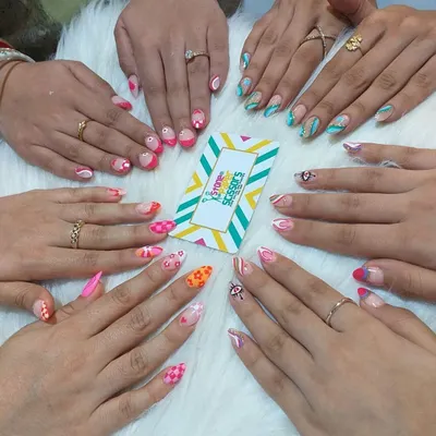 This is what it's all about. Getting your whole crew together for a fun group nail session where everyone leaves with amazing, custom nails. Look at the variety in just one party!