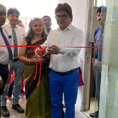 The ribbon-cutting ceremony for our end-of-semester exhibition, where students from all design disciplines showcase their best work to faculty and guests.