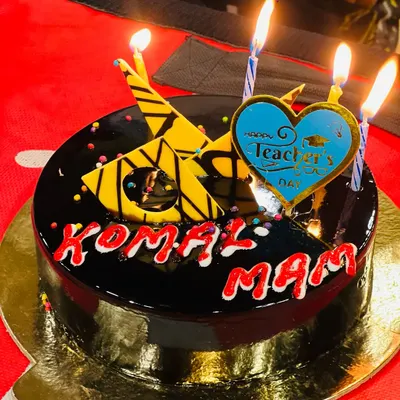 My students made me feel so special on Teacher's Day with this beautiful cake. I am so grateful for their love and appreciation.