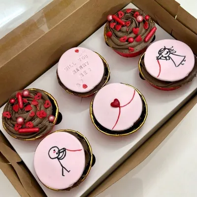 "Will you marry me?" These proposal cupcakes are the sweetest way to pop the question.