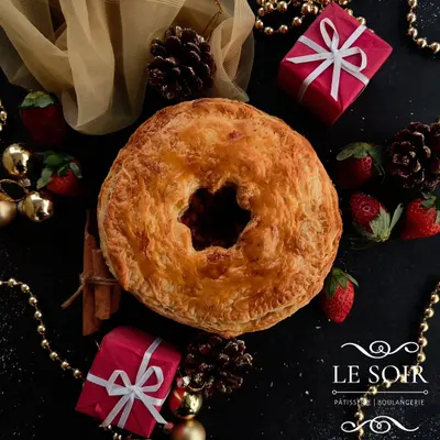 My festive Mince Pie is a savory delight, perfect for Christmas. It features a seasoned chicken or mushroom mince encased in a flaky, buttery puff pastry that I make entirely from scratch.