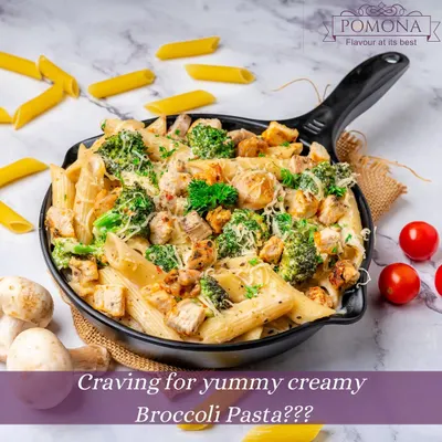 My creamy broccoli pasta is a vegetarian favourite, made with fresh broccoli, chicken, and penne in a rich white sauce. It's a comforting and flavourful dish perfect for any buffet or live counter.