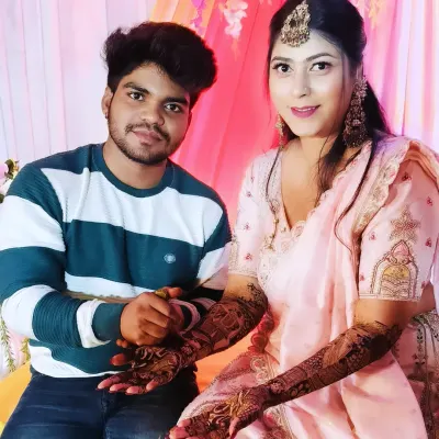 Here I am with a happy bride after completing her full bridal mehandi. I always make sure my clients are satisfied with the design and the experience.