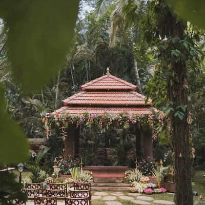For this intimate home wedding, we created a beautiful mandap within a garden gazebo, surrounded by lush greenery. The setting feels both natural and sacred, proving that a smaller scale can be just as breathtaking.