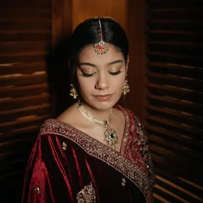 The perfect bridal portrait. I created a soft, romantic look with shimmering eyeshadow and defined lashes that looks stunning with eyes open or closed, ensuring every photo is perfect.