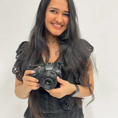This is me, Mahek Khanna. I am a food photographer and visual storyteller who traded a career in banking to follow my creative passion, helping brands bring their stories to life through compelling visuals.