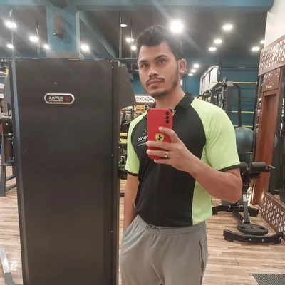 A quick selfie at the gym. This is my second home, where I help clients and work on my own fitness.