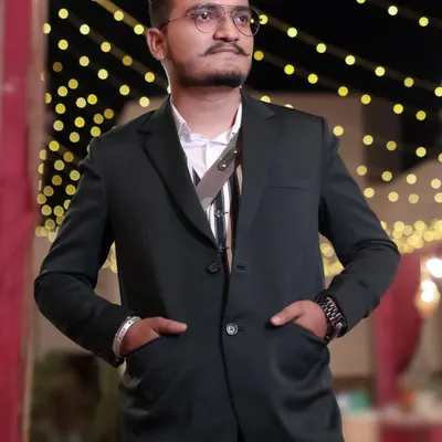 Dressed for a formal evening event. I always make sure to dress appropriately for your occasion while being ready to move and capture every moment.