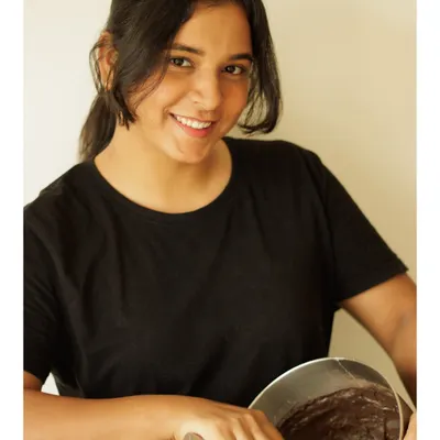 Hi, I’m Megha. This is me in my element, doing what I love most. Running this business is a constant grind, but your love and trust make every moment worth it.