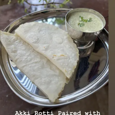 My specialty, Akki Rotti, is a soft rice flour flatbread from Karnataka. Here it is paired perfectly with freshly made coconut chutney.
