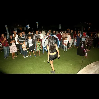 An LED hoop performance for a family-friendly crowd at 46 Ounces brewery. It's wonderful to see people of all ages enjoying the show.
