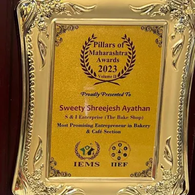 We are honored to receive the 'Pillars of Maharashtra Awards 2023' for being the 'Most Promising Entrepreneur in Bakery & Café Section'. This award is a testament to our dedication to quality and innovation.