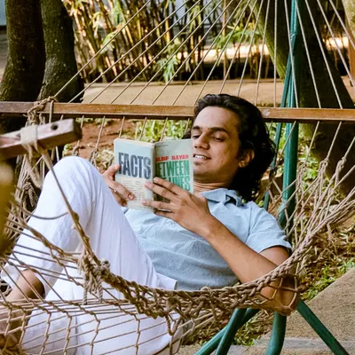Find your perfect escape in one of our hammocks. It's an ideal spot to get lost in a good book, take a nap, or simply watch the world go by.