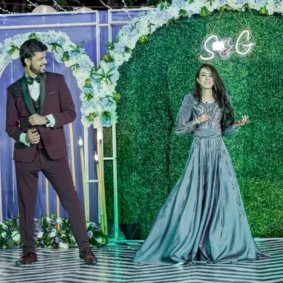 The groom's bhaiya and bhabi having their own romantic moment on stage. I love choreographing special duets for other couples in the family.