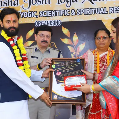 I was deeply honored to receive the Yog Ratn Award in Indore from the Nisha Joshi Yoga Academy. Such recognition reinforces my commitment to spreading the authentic teachings of yoga.