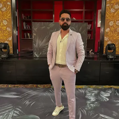 Dressed for success and ready for the gig. I believe in professionalism, and that includes looking the part for your high-end event.