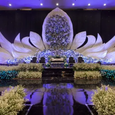 This glowing lotus stage is a great example of a custom design for a high-profile corporate event. The layered petals and cool-toned lighting created a futuristic and impressive focal point for the awards ceremony.