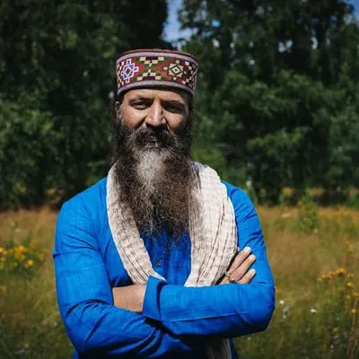 A moment of peace in nature. I believe that connecting with the outdoors is essential for grounding ourselves. My teachings are rooted in the simple, profound lessons that nature offers us every day.