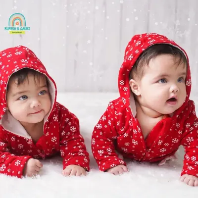 Double the cuteness. Capturing two six-month-old twins together requires patience and a few tricks, but the result is always worth it.