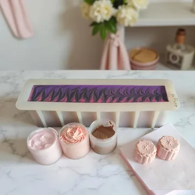 A beautiful swirl soap loaf and other creations from my Skincare Essentials Workshop. We made everything from luxurious lotions and body creams to emulsified scrubs and shampoo bars.