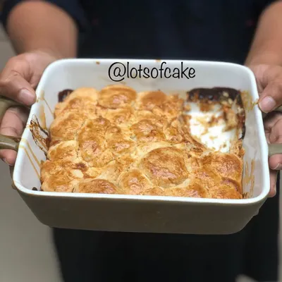 A piping hot peach cobbler is pure comfort. I will show you how to make this simple yet incredibly delicious dessert, which is perfect with a scoop of vanilla ice cream.