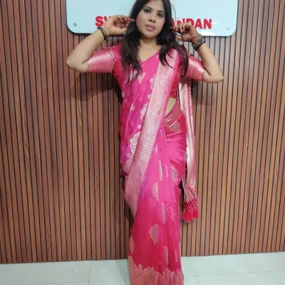Simple folds, rich vibes, and a happy heart. This is me in a self-draped pink saree, showcasing the beauty of box pleats.